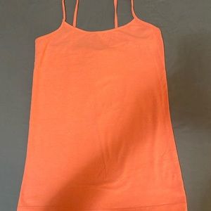 Pop of color salmon color tank top op